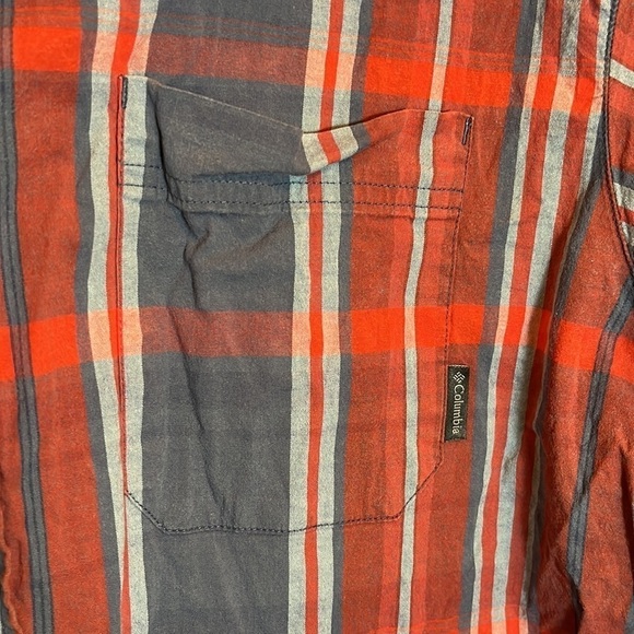 Columbia Plaid Short Sleeve Button Down Shirt - Picture 3 of 13